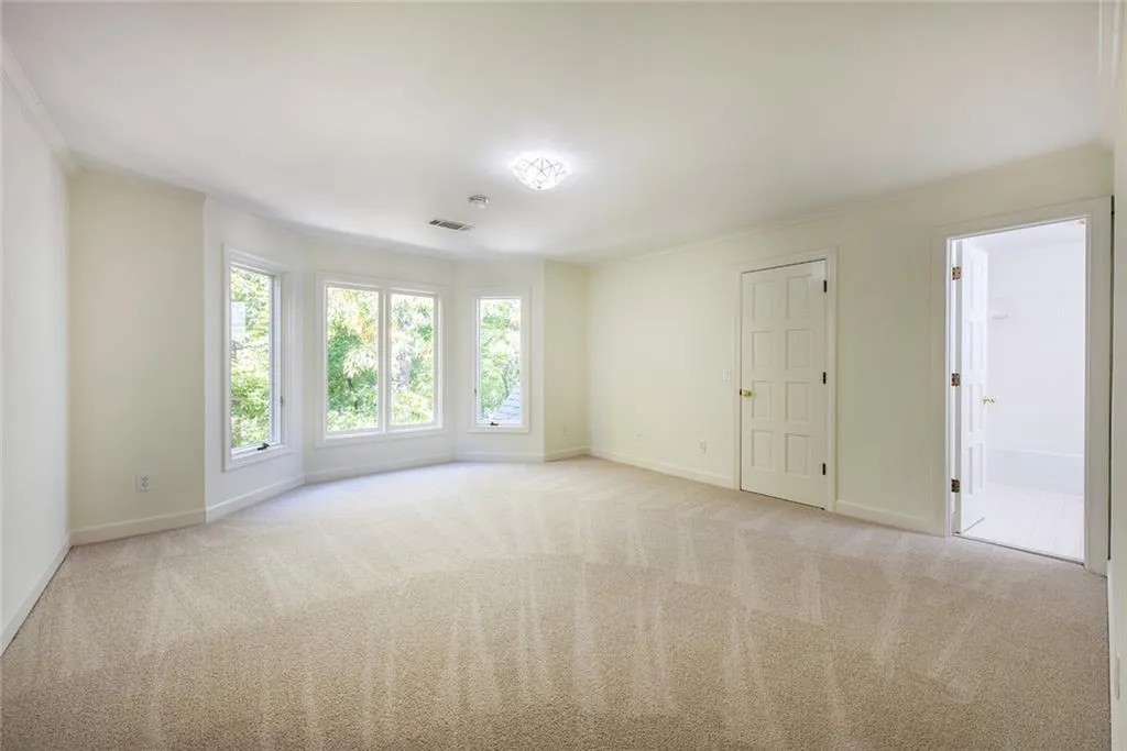 1440 N Riverside Circle, Atlanta, Georgia 30328, 5 Bedrooms Bedrooms, ,5 BathroomsBathrooms,Residential,Sold,1440 N Riverside Circle,7448017