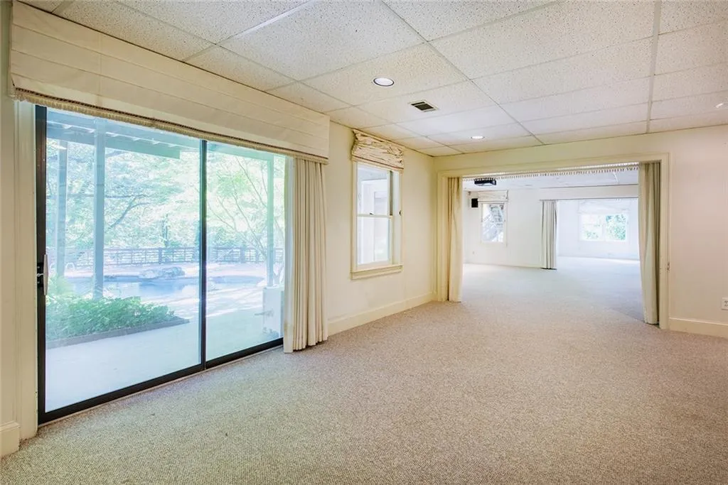 1440 N Riverside Circle, Atlanta, Georgia 30328, 5 Bedrooms Bedrooms, ,5 BathroomsBathrooms,Residential,Sold,1440 N Riverside Circle,7448017