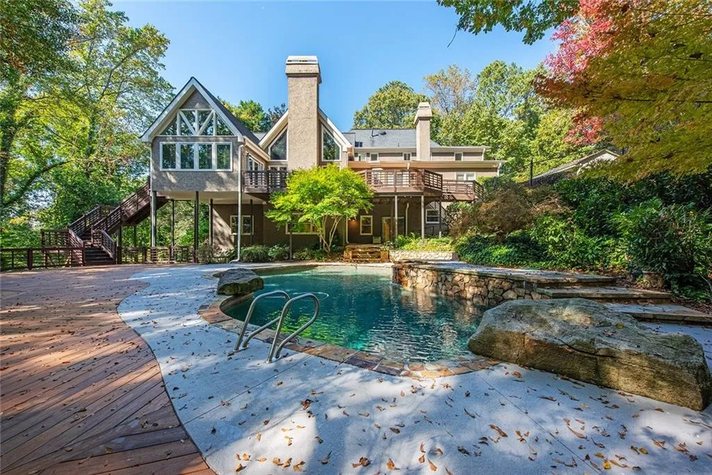 1440 N Riverside Circle, Atlanta, Georgia 30328, 5 Bedrooms Bedrooms, ,5 BathroomsBathrooms,Residential,Sold,1440 N Riverside Circle,7448017