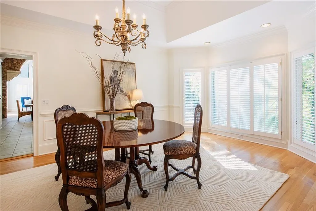 1440 N Riverside Circle, Atlanta, Georgia 30328, 5 Bedrooms Bedrooms, ,5 BathroomsBathrooms,Residential,Sold,1440 N Riverside Circle,7448017