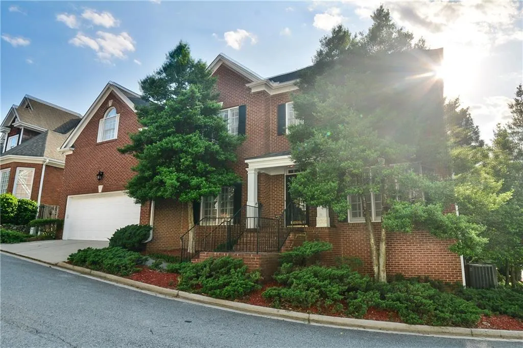2301 Valley Brook Way Ne, Brookhaven, Georgia 30319, 5 Bedrooms Bedrooms, ,5 BathroomsBathrooms,Residential,Sold,2301 Valley Brook Way Ne,5831410