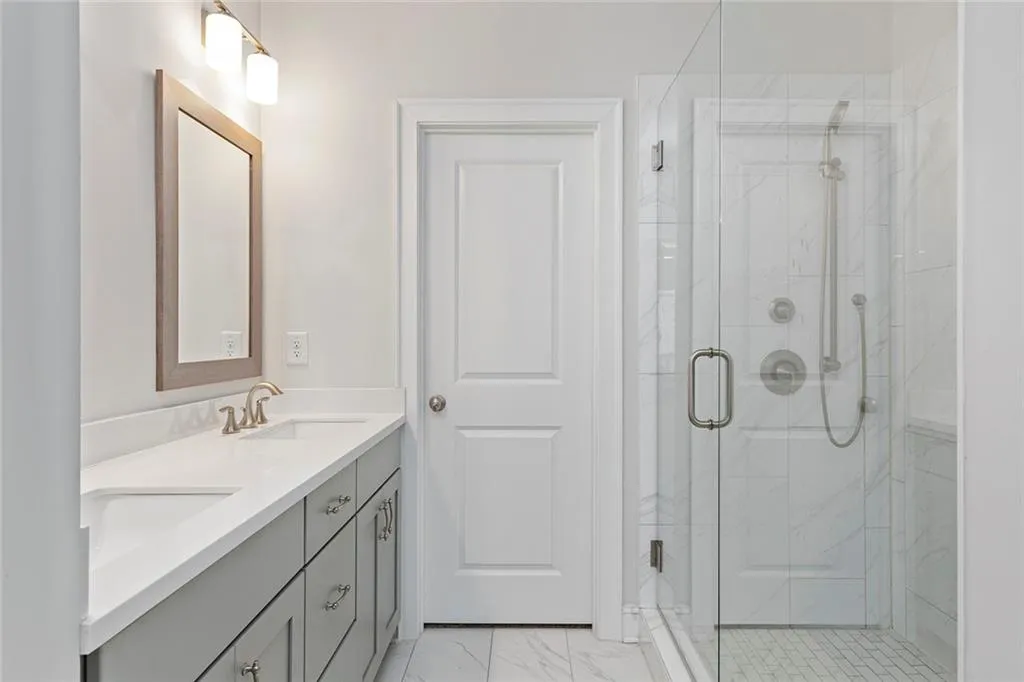 4356 Parkside Place, Atlanta, Georgia 30342, 2 Bedrooms Bedrooms, ,2 BathroomsBathrooms,Residential,Sold,4356 Parkside Place,7259328