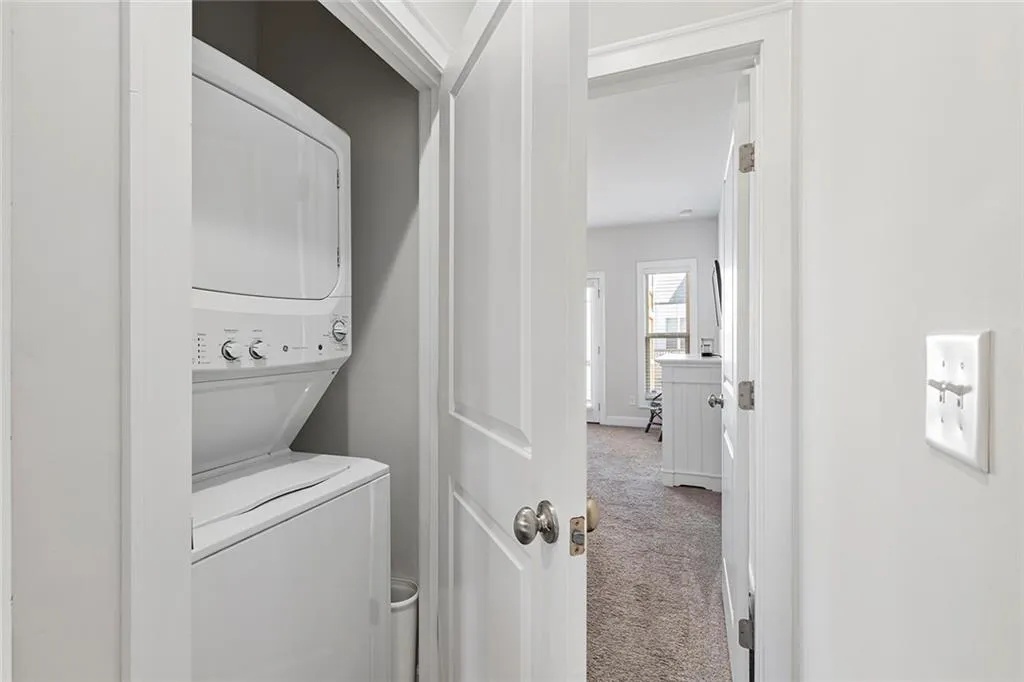 4356 Parkside Place, Atlanta, Georgia 30342, 2 Bedrooms Bedrooms, ,2 BathroomsBathrooms,Residential,Sold,4356 Parkside Place,7259328
