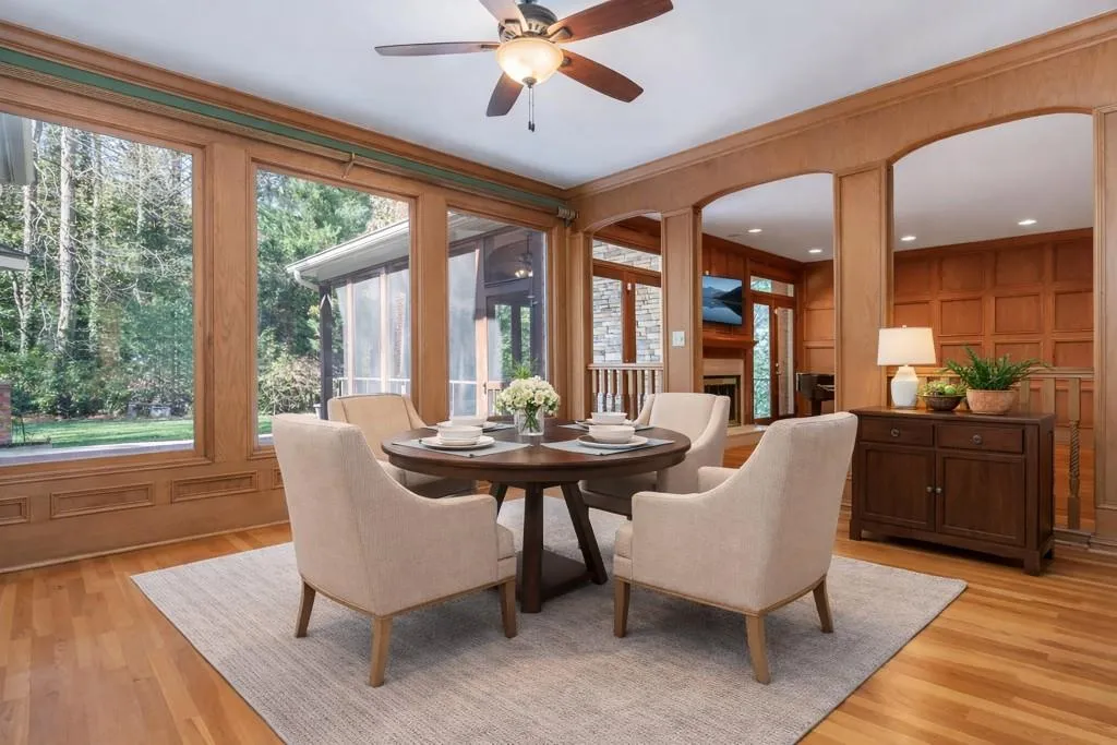 Atlanta, Georgia 30327, 5 Bedrooms Bedrooms, ,5 BathroomsBathrooms,Residential,Sold,7707752