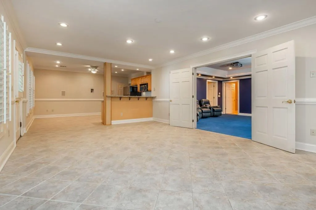 Atlanta, Georgia 30327, 5 Bedrooms Bedrooms, ,5 BathroomsBathrooms,Residential,Sold,7707752