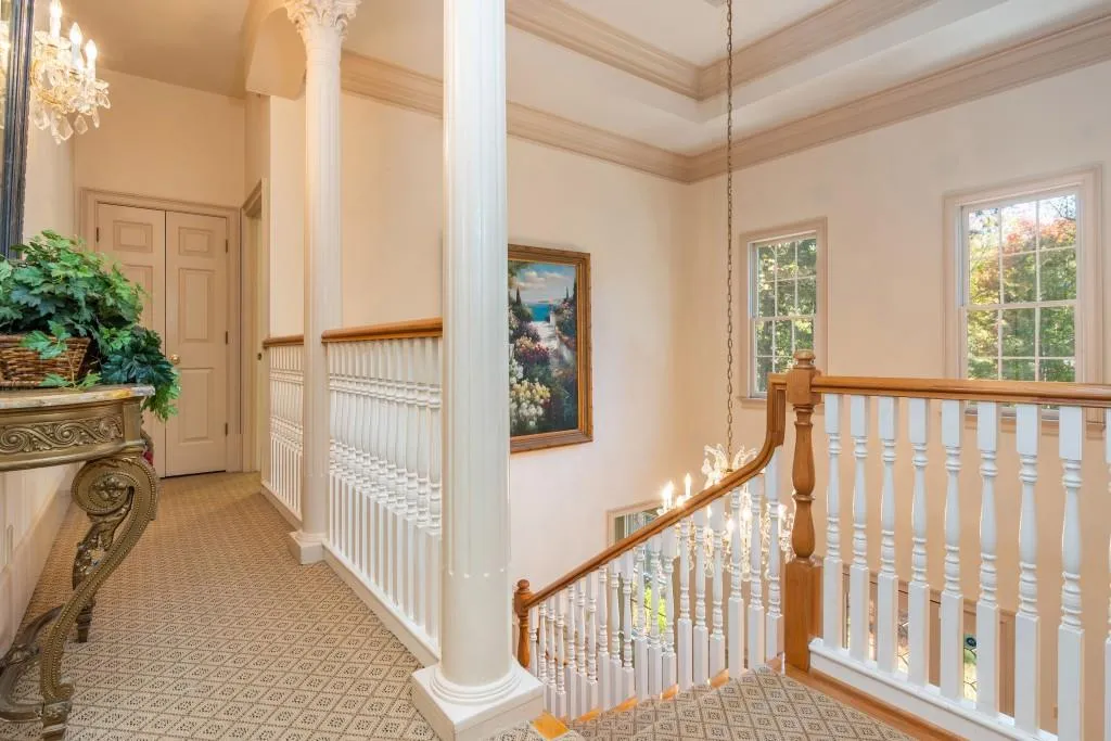 Atlanta, Georgia 30327, 5 Bedrooms Bedrooms, ,5 BathroomsBathrooms,Residential,Sold,7707752