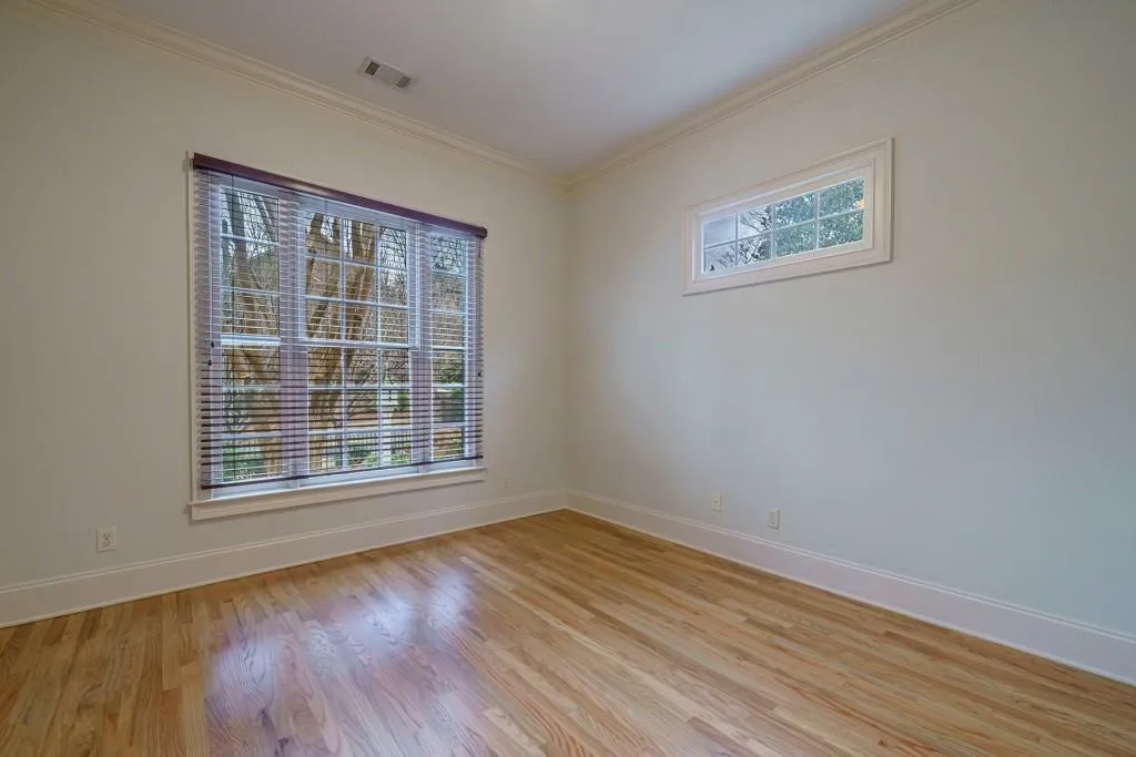 75 W Belle Isle Road, Sandy Springs, Georgia 30342, 3 Bedrooms Bedrooms, ,3 BathroomsBathrooms,Residential,Sold,75 W Belle Isle Road,7009234