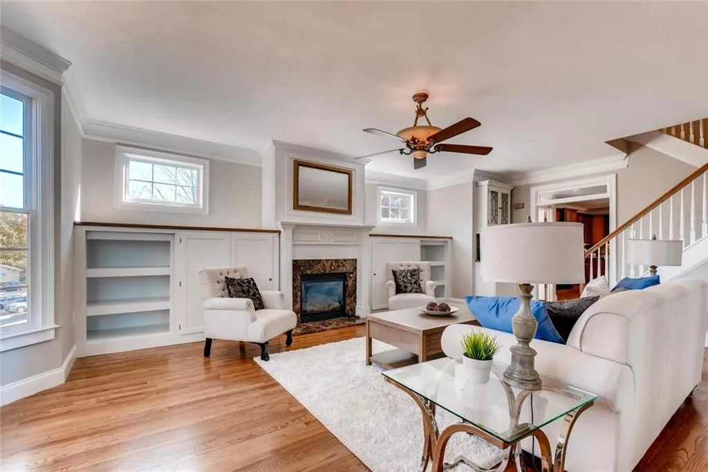 1173 Davis Place Nw Unit L, Atlanta, Georgia 30318, 4 Bedrooms Bedrooms, ,3 BathroomsBathrooms,Residential,Sold,1173 Davis Place Nw Unit L,5922038