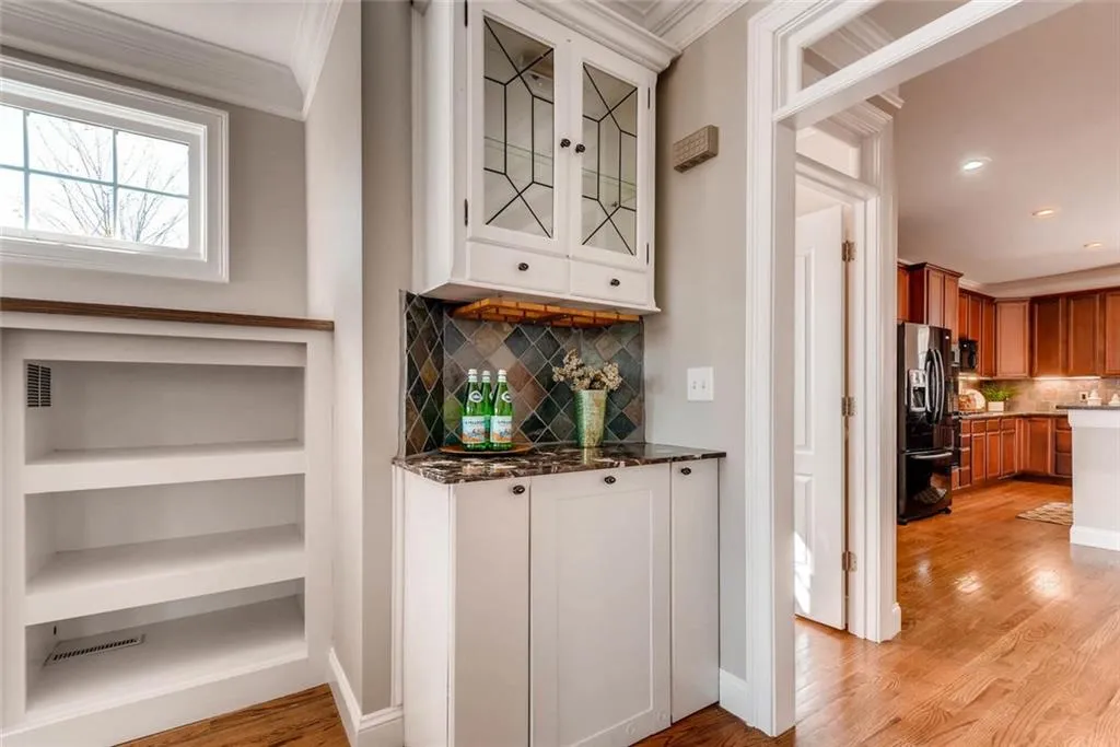 1173 Davis Place Nw Unit L, Atlanta, Georgia 30318, 4 Bedrooms Bedrooms, ,3 BathroomsBathrooms,Residential,Sold,1173 Davis Place Nw Unit L,5922038