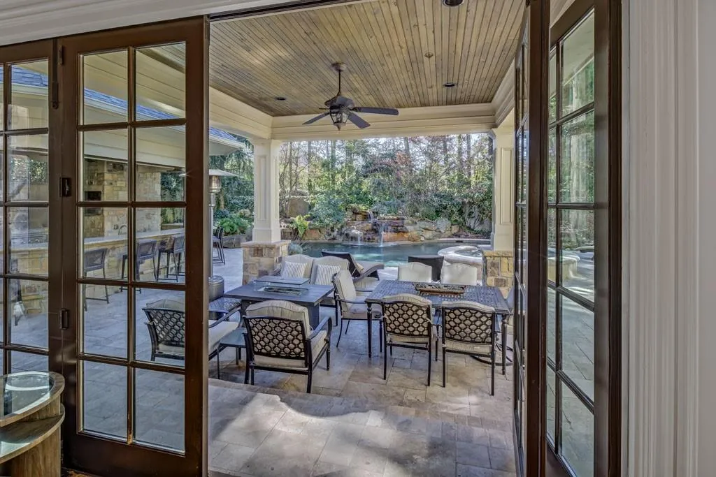 3594 Tuxedo Court Nw, Atlanta, Georgia 30305, 6 Bedrooms Bedrooms, ,7 BathroomsBathrooms,Residential,For Sale,3594 Tuxedo Court Nw,7546306