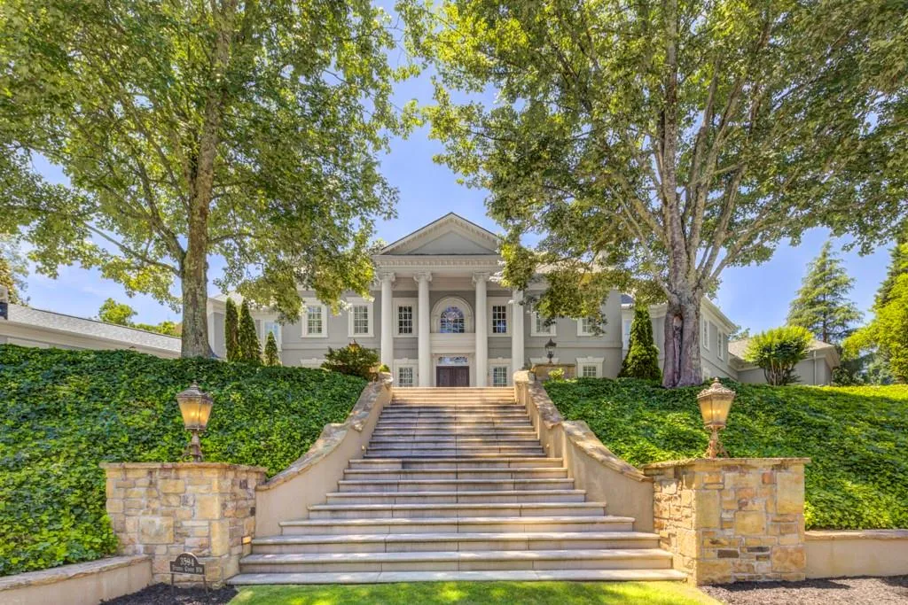 3594 Tuxedo Court Nw, Atlanta, Georgia 30305, 6 Bedrooms Bedrooms, ,7 BathroomsBathrooms,Residential,For Sale,3594 Tuxedo Court Nw,7546306