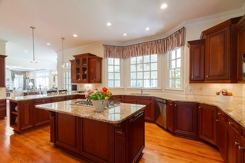 520 Trimble Lake Court, Sandy Springs, Georgia 30342, 5 Bedrooms Bedrooms, ,5 BathroomsBathrooms,Residential,Sold,520 Trimble Lake Court,5810778