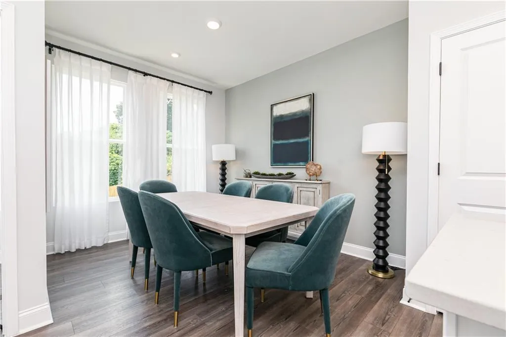 2676 Brookview Lane Nw, Atlanta, Georgia 30318, 2 Bedrooms Bedrooms, ,2 BathroomsBathrooms,Residential,For Sale,2676 Brookview Lane Nw,7579630