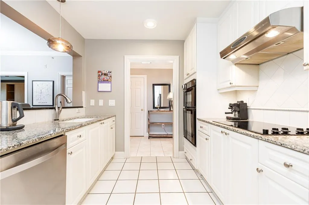 211 Colonial Homes Drive Nw Unit 2501, Atlanta, Georgia 30309, 2 Bedrooms Bedrooms, ,2 BathroomsBathrooms,Residential,For Sale,211 Colonial Homes Drive Nw Unit 2501,7584306