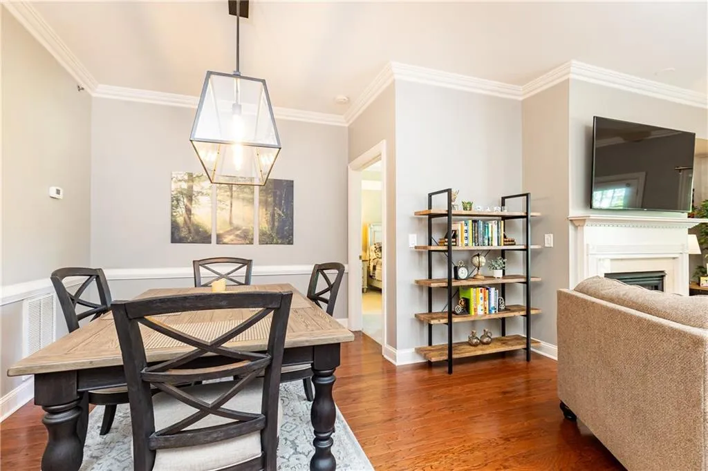 211 Colonial Homes Drive Nw Unit 2501, Atlanta, Georgia 30309, 2 Bedrooms Bedrooms, ,2 BathroomsBathrooms,Residential,For Sale,211 Colonial Homes Drive Nw Unit 2501,7584306