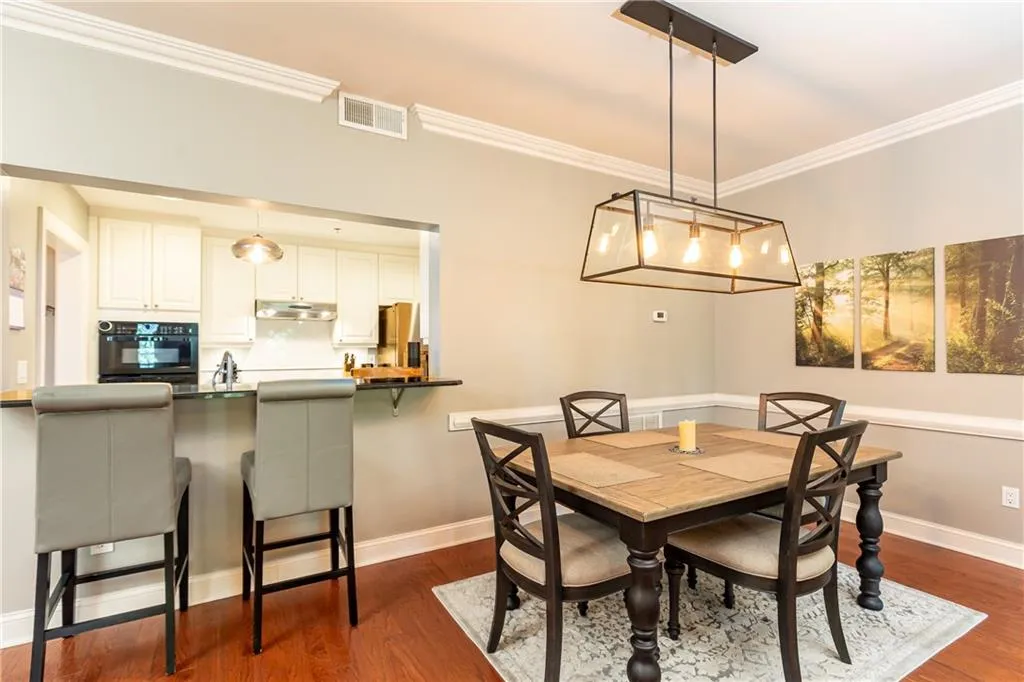 211 Colonial Homes Drive Nw Unit 2501, Atlanta, Georgia 30309, 2 Bedrooms Bedrooms, ,2 BathroomsBathrooms,Residential,For Sale,211 Colonial Homes Drive Nw Unit 2501,7584306