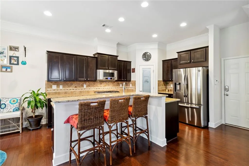 5568 High Point Road, Sandy Springs, Georgia 30342, 3 Bedrooms Bedrooms, ,3 BathroomsBathrooms,Residential,Sold,5568 High Point Road,7158737