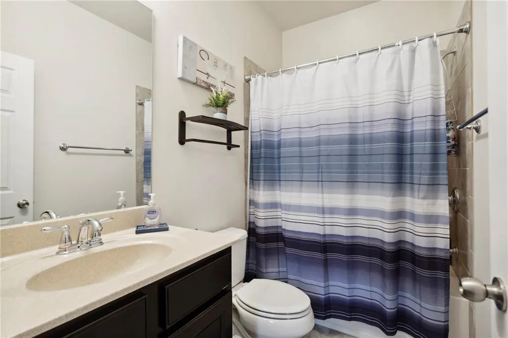 5568 High Point Road, Sandy Springs, Georgia 30342, 3 Bedrooms Bedrooms, ,3 BathroomsBathrooms,Residential,Sold,5568 High Point Road,7158737