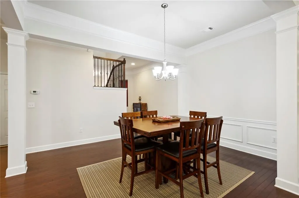 5568 High Point Road, Sandy Springs, Georgia 30342, 3 Bedrooms Bedrooms, ,3 BathroomsBathrooms,Residential,Sold,5568 High Point Road,7158737