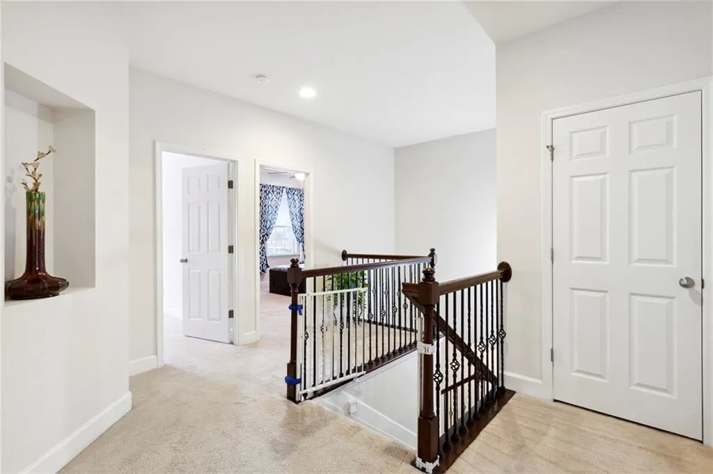 5568 High Point Road, Sandy Springs, Georgia 30342, 3 Bedrooms Bedrooms, ,3 BathroomsBathrooms,Residential,Sold,5568 High Point Road,7158737