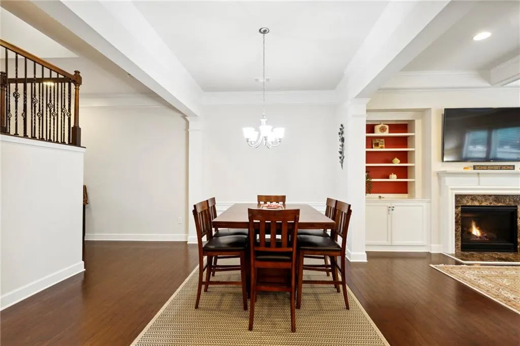 5568 High Point Road, Sandy Springs, Georgia 30342, 3 Bedrooms Bedrooms, ,3 BathroomsBathrooms,Residential,Sold,5568 High Point Road,7158737