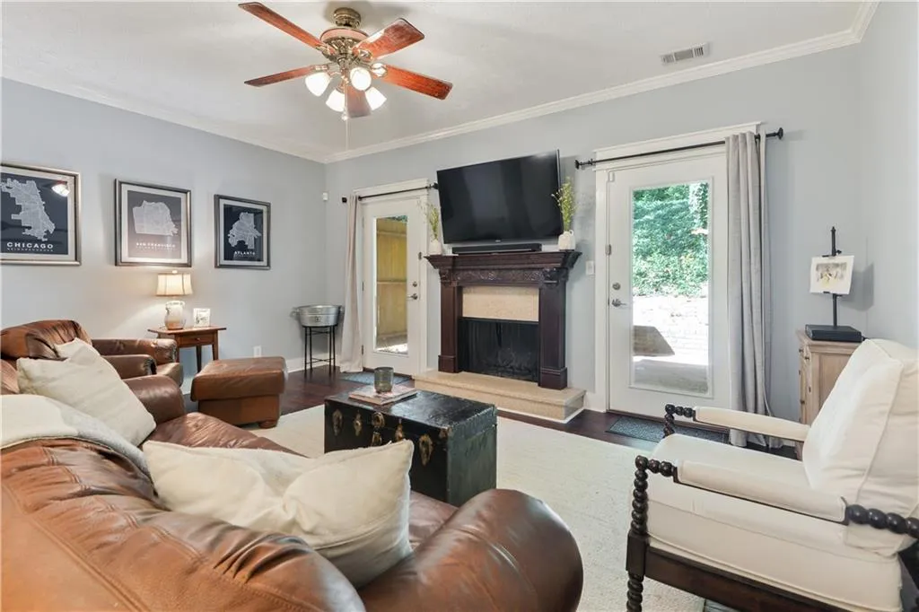5380 Chemin De Vie, Atlanta, Georgia 30342, 2 Bedrooms Bedrooms, ,2 BathroomsBathrooms,Residential,Sold,5380 Chemin De Vie,6622536