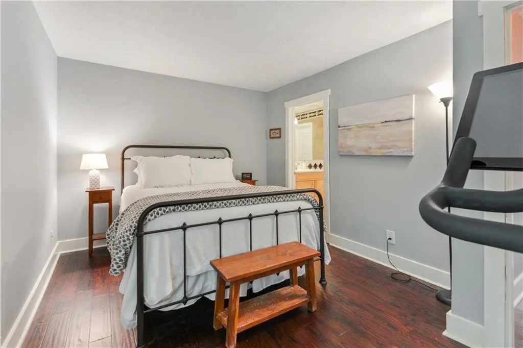 5380 Chemin De Vie, Atlanta, Georgia 30342, 2 Bedrooms Bedrooms, ,2 BathroomsBathrooms,Residential,Sold,5380 Chemin De Vie,6622536