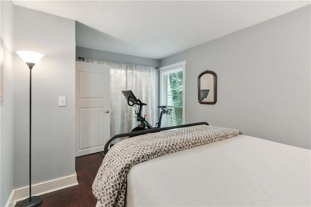 5380 Chemin De Vie, Atlanta, Georgia 30342, 2 Bedrooms Bedrooms, ,2 BathroomsBathrooms,Residential,Sold,5380 Chemin De Vie,6622536