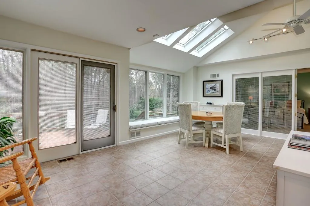 1620 Northridge Road, Sandy Springs, Georgia 30350, 5 Bedrooms Bedrooms, ,4 BathroomsBathrooms,Residential,Sold,1620 Northridge Road,6519592