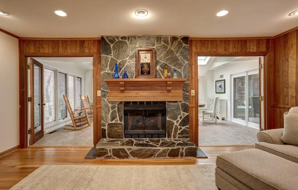 1620 Northridge Road, Sandy Springs, Georgia 30350, 5 Bedrooms Bedrooms, ,4 BathroomsBathrooms,Residential,Sold,1620 Northridge Road,6519592