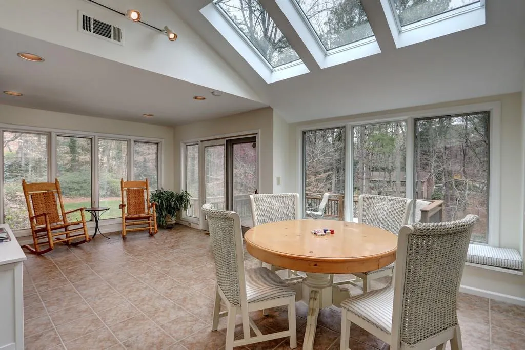 1620 Northridge Road, Sandy Springs, Georgia 30350, 5 Bedrooms Bedrooms, ,4 BathroomsBathrooms,Residential,Sold,1620 Northridge Road,6519592