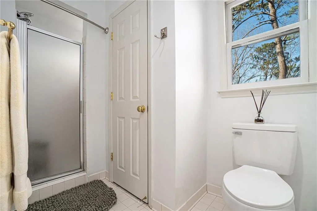 8240 Sullivan Hill Road, Sandy Springs, Georgia 30350, 5 Bedrooms Bedrooms, ,4 BathroomsBathrooms,Residential,Sold,8240 Sullivan Hill Road,7177022