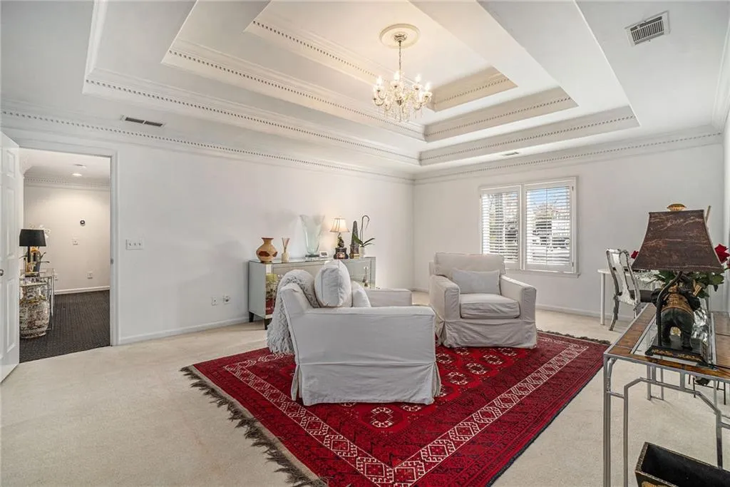 8240 Sullivan Hill Road, Sandy Springs, Georgia 30350, 5 Bedrooms Bedrooms, ,4 BathroomsBathrooms,Residential,Sold,8240 Sullivan Hill Road,7177022