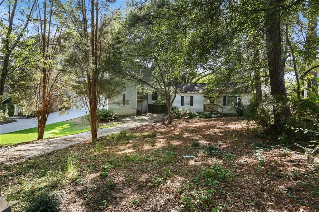 2540 Edwards Drive Nw, Atlanta, Georgia 30318, 2 Bedrooms Bedrooms, ,1 BathroomBathrooms,Residential,Sold,2540 Edwards Drive Nw,5912407