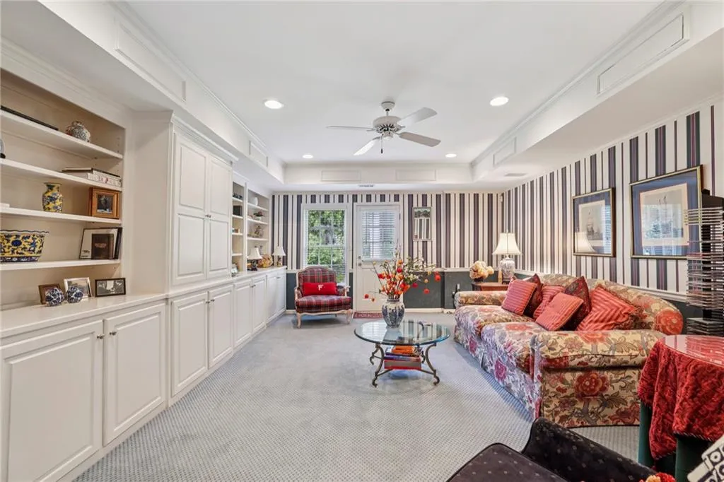 30 Old Stratton Chase, Sandy Springs, Georgia 30328, 5 Bedrooms Bedrooms, ,5 BathroomsBathrooms,Residential,For Sale,30 Old Stratton Chase,7635159