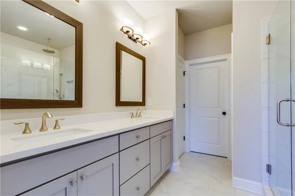 4131 Township Parkway, Atlanta, Georgia 30342, 3 Bedrooms Bedrooms, ,3 BathroomsBathrooms,Residential,Sold,4131 Township Parkway,5908523