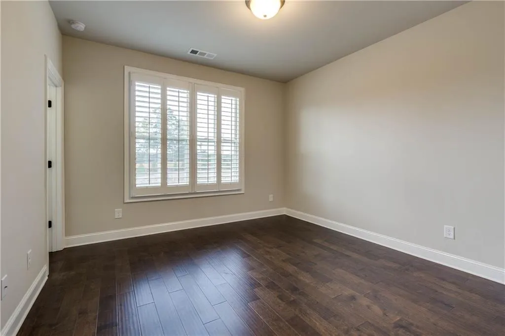 4131 Township Parkway, Atlanta, Georgia 30342, 3 Bedrooms Bedrooms, ,3 BathroomsBathrooms,Residential,Sold,4131 Township Parkway,5908523