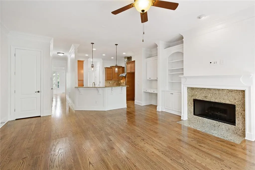 956 Ne Persimmon Point, Sandy Springs, Georgia 30328, 3 Bedrooms Bedrooms, ,2 BathroomsBathrooms,Residential,For Sale,956 Ne Persimmon Point,7621857