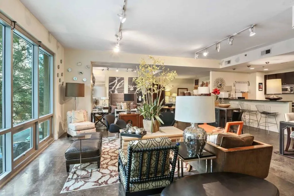 905 Juniper Street Ne Unit 110, Atlanta, Georgia 30309, 1 Bedroom Bedrooms, ,1 BathroomBathrooms,Residential,Sold,905 Juniper Street Ne Unit 110,5864741