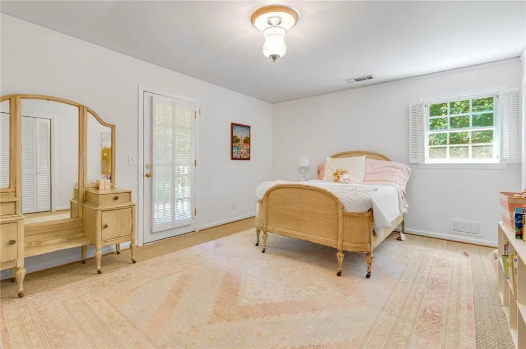 4930 Old House Trail, Atlanta, Georgia 30342, 4 Bedrooms Bedrooms, ,4 BathroomsBathrooms,Residential,Sold,4930 Old House Trail,7044781