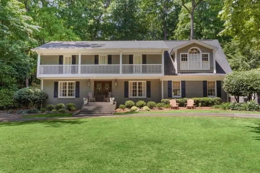 4930 Old House Trail, Atlanta, Georgia 30342, 4 Bedrooms Bedrooms, ,4 BathroomsBathrooms,Residential,Sold,4930 Old House Trail,7044781