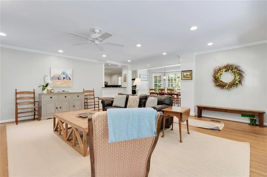 4930 Old House Trail, Atlanta, Georgia 30342, 4 Bedrooms Bedrooms, ,4 BathroomsBathrooms,Residential,Sold,4930 Old House Trail,7044781