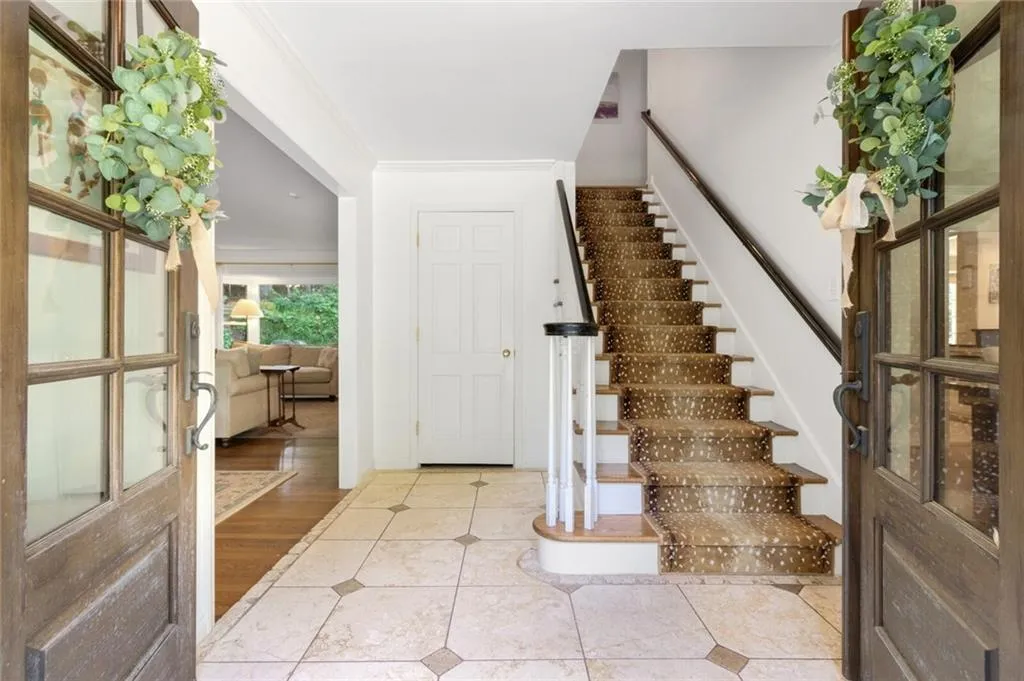 4930 Old House Trail, Atlanta, Georgia 30342, 4 Bedrooms Bedrooms, ,4 BathroomsBathrooms,Residential,Sold,4930 Old House Trail,7044781