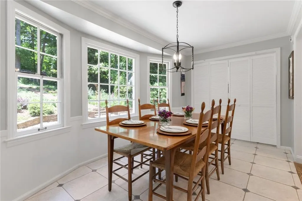 4930 Old House Trail, Atlanta, Georgia 30342, 4 Bedrooms Bedrooms, ,4 BathroomsBathrooms,Residential,Sold,4930 Old House Trail,7044781