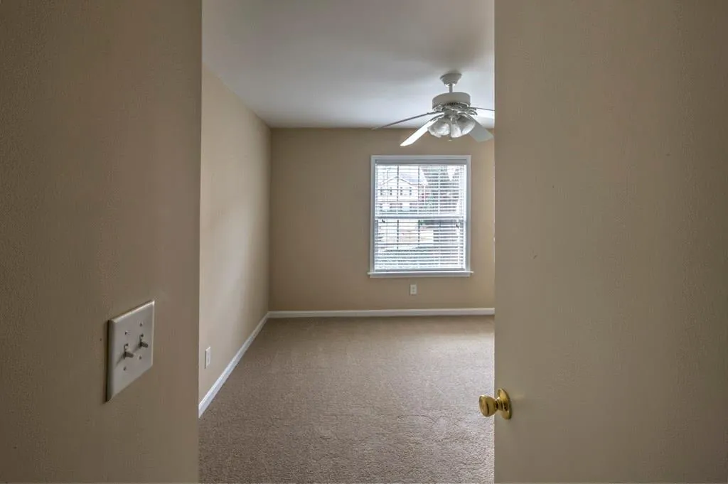 1001 Brighton Point, Sandy Springs, Georgia 30328, 3 Bedrooms Bedrooms, ,2 BathroomsBathrooms,Residential,Sold,1001 Brighton Point,5657661