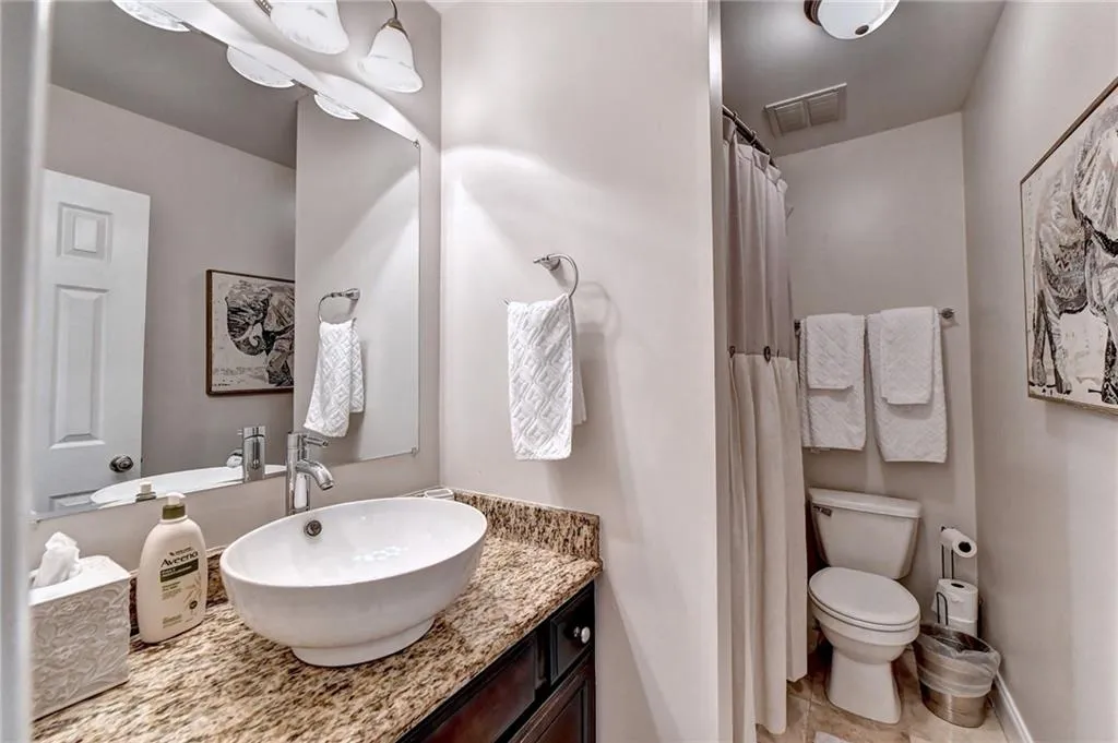 6980 Roswell Road Unit H4, Atlanta, Georgia 30328, 3 Bedrooms Bedrooms, ,2 BathroomsBathrooms,Residential,Sold,6980 Roswell Road Unit H4,7239647