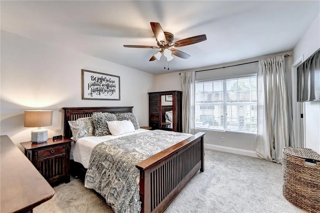 6980 Roswell Road Unit H4, Atlanta, Georgia 30328, 3 Bedrooms Bedrooms, ,2 BathroomsBathrooms,Residential,Sold,6980 Roswell Road Unit H4,7239647