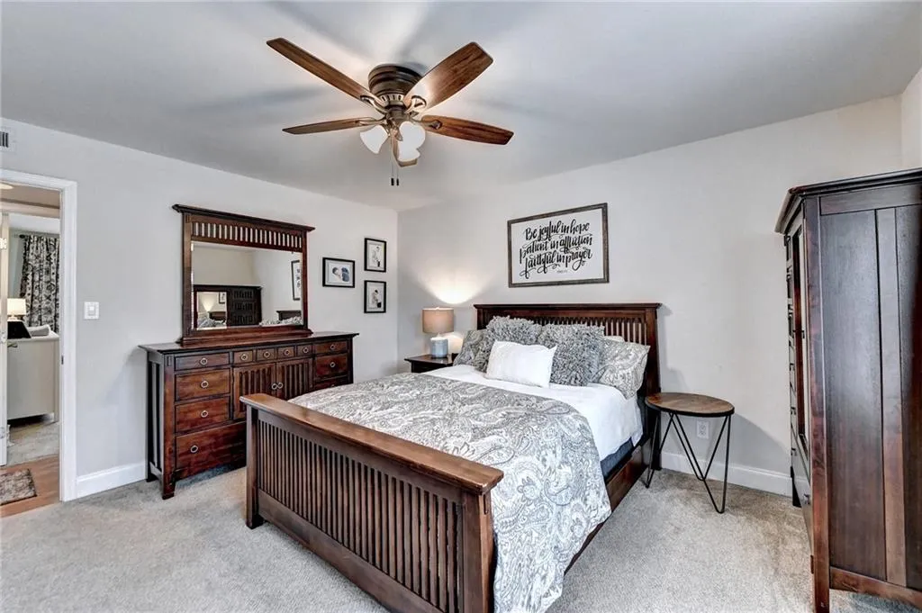 6980 Roswell Road Unit H4, Atlanta, Georgia 30328, 3 Bedrooms Bedrooms, ,2 BathroomsBathrooms,Residential,Sold,6980 Roswell Road Unit H4,7239647