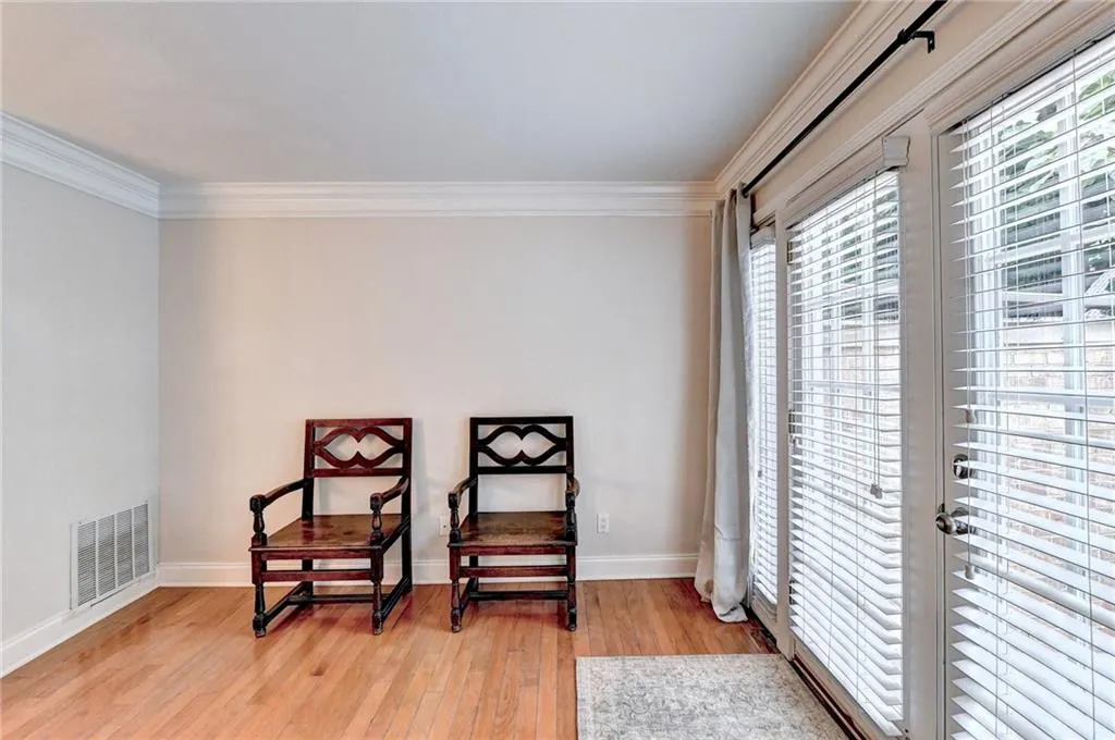 6980 Roswell Road Unit H4, Atlanta, Georgia 30328, 3 Bedrooms Bedrooms, ,2 BathroomsBathrooms,Residential,Sold,6980 Roswell Road Unit H4,7239647