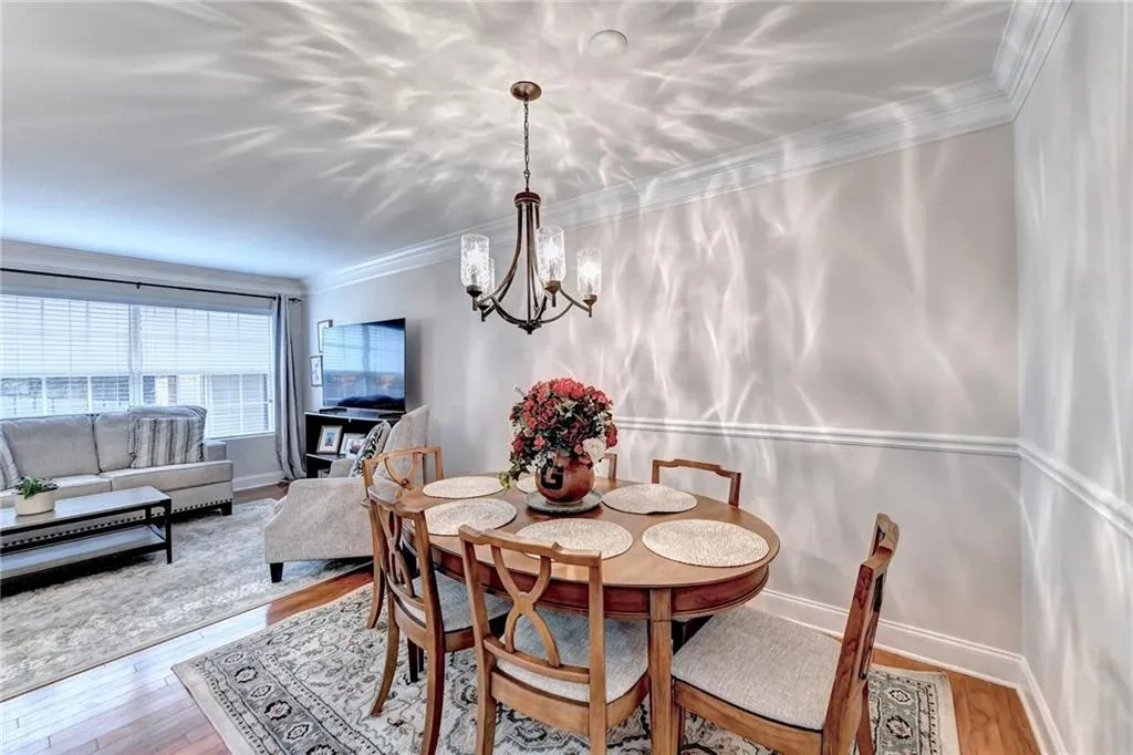 6980 Roswell Road Unit H4, Atlanta, Georgia 30328, 3 Bedrooms Bedrooms, ,2 BathroomsBathrooms,Residential,Sold,6980 Roswell Road Unit H4,7239647